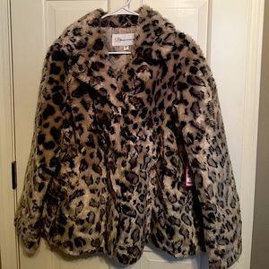 New faux fur jacket coat size large animal print